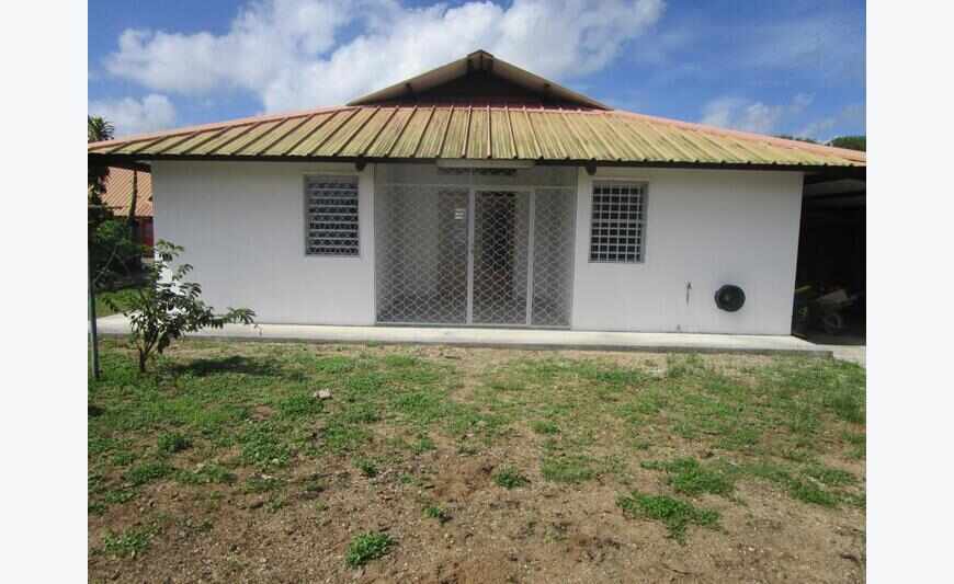 Maison de 90m2 en location 1200 Eur par mois à Kourou