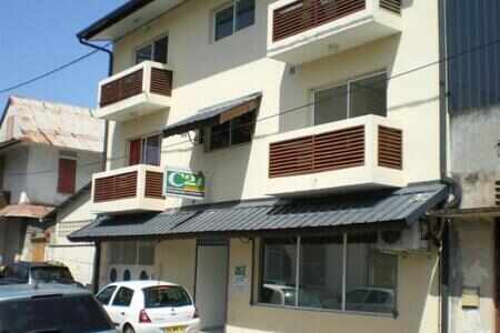 Immeuble R+2+comble - Cayenne