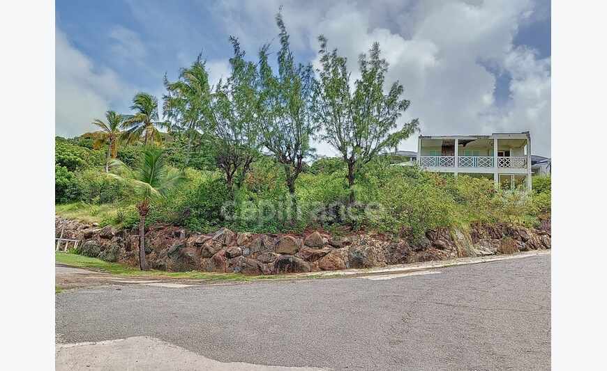 Terrain Constructible Avec Vue Sur Marina Oyster Pond