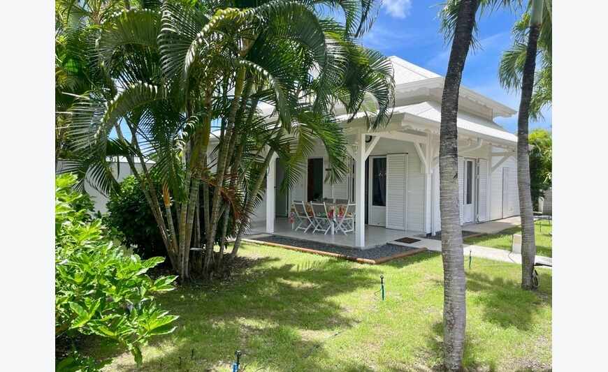 Villa Paradisiaque : Charme Tropical & Confort Moderne -