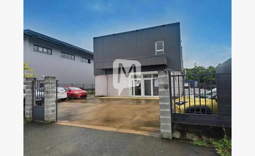 Dpt Guyane, à louer Matoury local/bureau de 67 m² au