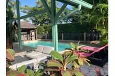 À Kourou, villa avec piscine de 140m2 à acheter 525000 Eur