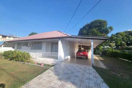 Maison 6 pièces Cayenne (973)
