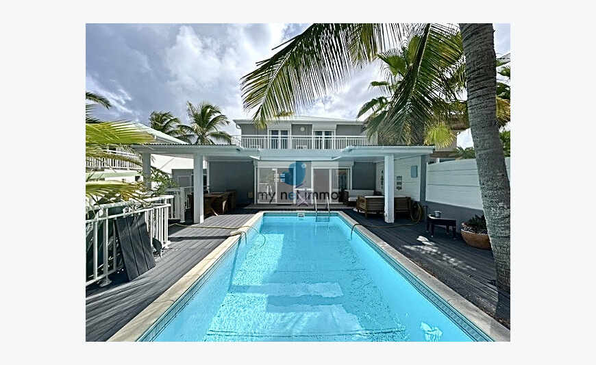 Maison mitoyenne 3ch Baie orientale 2 pas de la plage