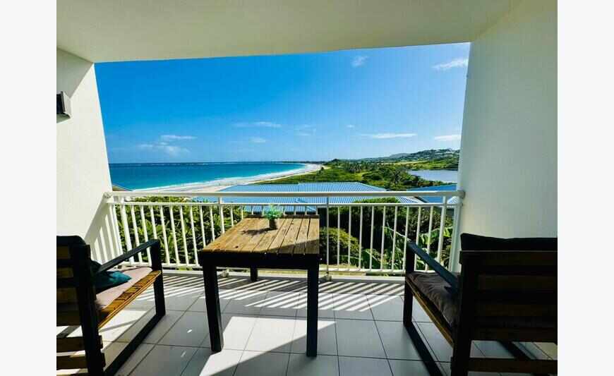 Modern Studio with Sea View - Newly Renovated