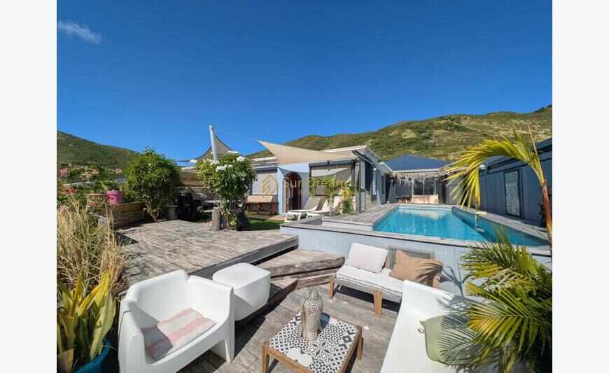 Sous offre - Cul de Sac - Maison vue mer avec piscine