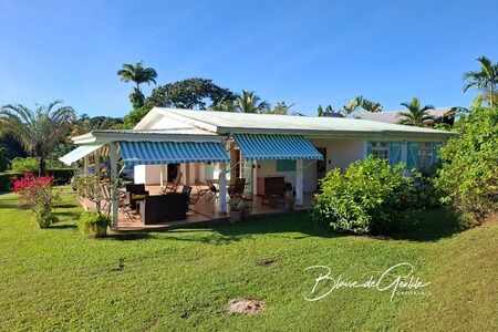 Petit Bourg maison T4 avec un grand jardin