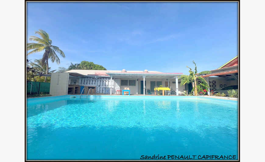 A Kourou (97310) Une Magnifique Maison T5 de 151 m² -