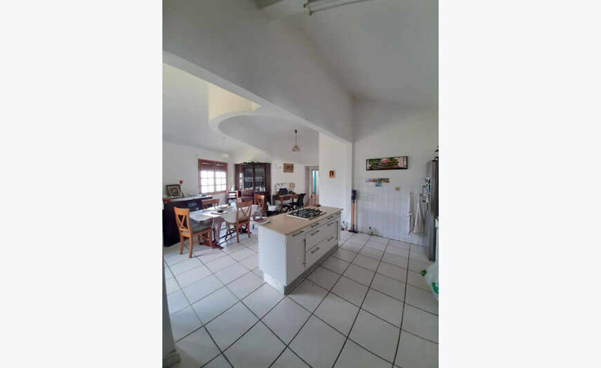 Immeuble Fort De France 8 pièce(s) 180 m2 idéal