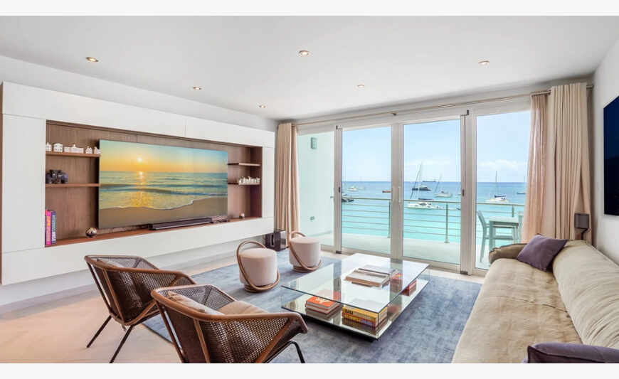Luxe wonen aan het strand bij Aqualina Beach Club