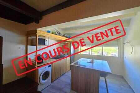Duplex Apartment Cul-De-Sac