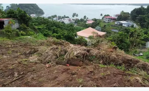 Magnifique terrain vu mer