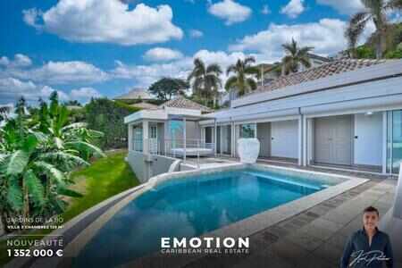 4-Room Villa With Pool And Sea View - Oriental Bay Garden