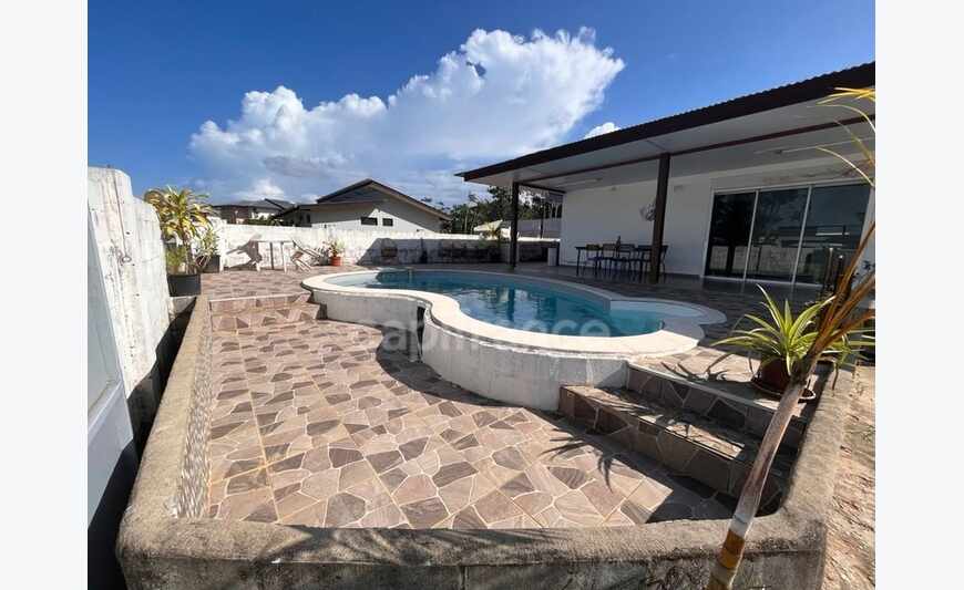 Maison 4 pièces (973)