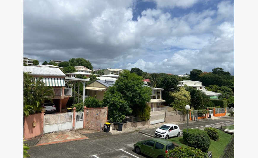 Appartement (F2) non meublé (Idéal investisseur )