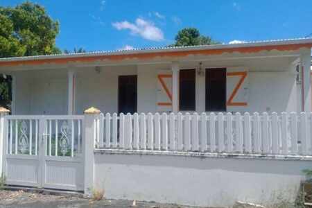 Maison 4 pièces (971) à Basse Terre