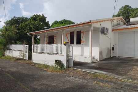 Maison 4 pièces (971) à Basse Terre