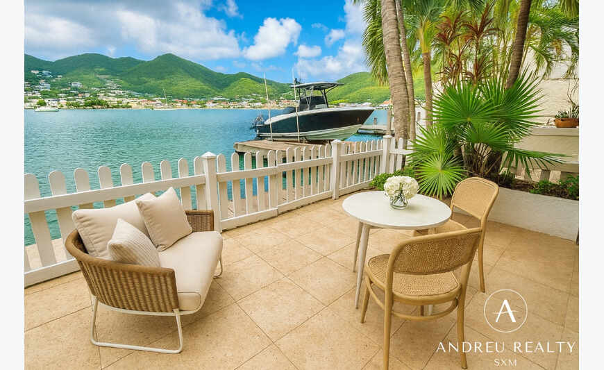 Condo en Bord de Lagon avec Bateau à Quai Inclus