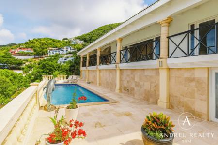 Villa de Luxe avec Piscine & Appartements
