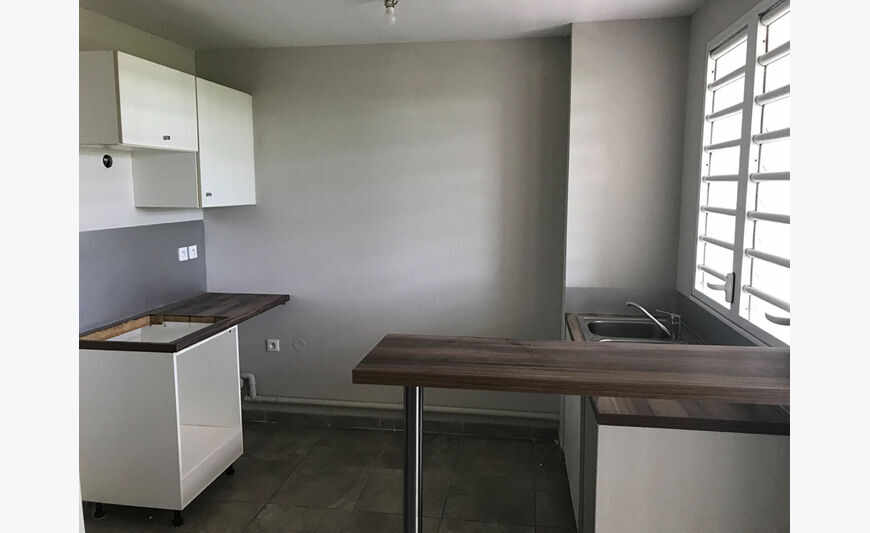 Appartement Fort De France 4 pièce(s) 81.35 m2