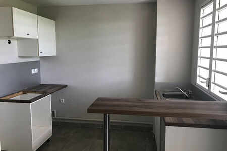 Appartement Fort De France 4 pièce(s) 81.35 m2