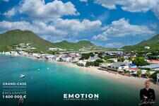 Immeuble R+1 / 368 m2 - Plage de Grand-Case