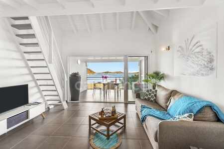 Superb 1 Bis Mezzanine With Sea View And Pinel Island,