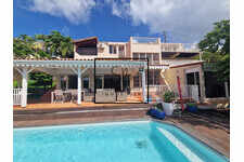 Schoelcher : Rare dans le secteur : Villa composée d'un