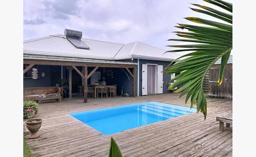 Elégante maison contemporaine avec piscine au sel - Le