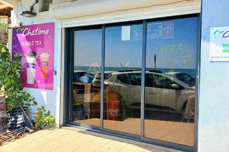 Local/bureau face mer à louer Saint Francois (971)