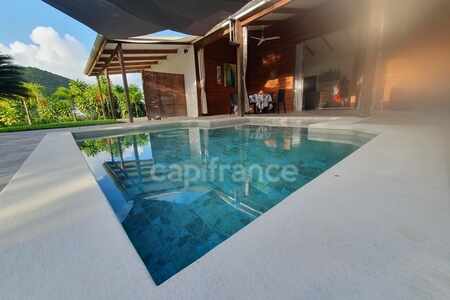 Suberbe Villa Bioclimatique Avec Piscine + Un T2 A Le Marin