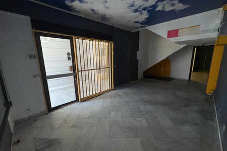 Local commercial avec vitrine sur Cayenne - rue l'allouette