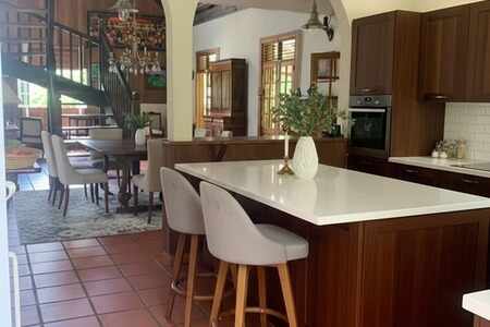 Maison 6 pièces + Appartement T2 à Saint Claude (971)