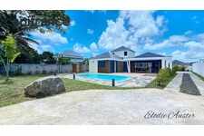 Villa d'architecte T5 moderne et meublée avec piscine