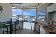 Élégance et Vue Marina au Cœur de Saint-François