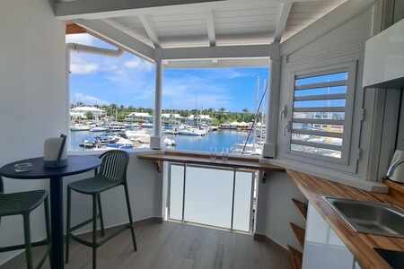 Élégance et Vue Marina au Cœur de Saint-François