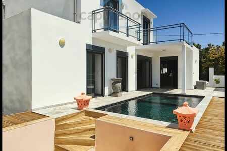 Villa contemporaine F6 avec piscine & vue mer - Sainte-Rose