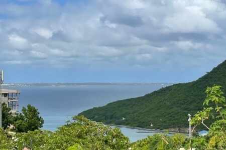 Terrain Saint Martin (978)