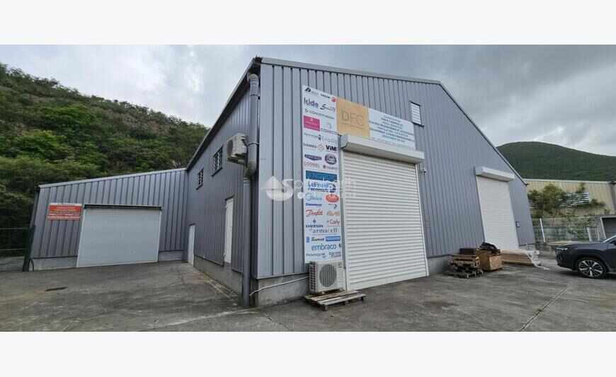Hope Estate - Local 200m² au sol + 200m² mezzanine