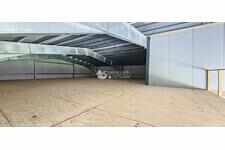 Proche Grand Case / magnifique local commercial neuf