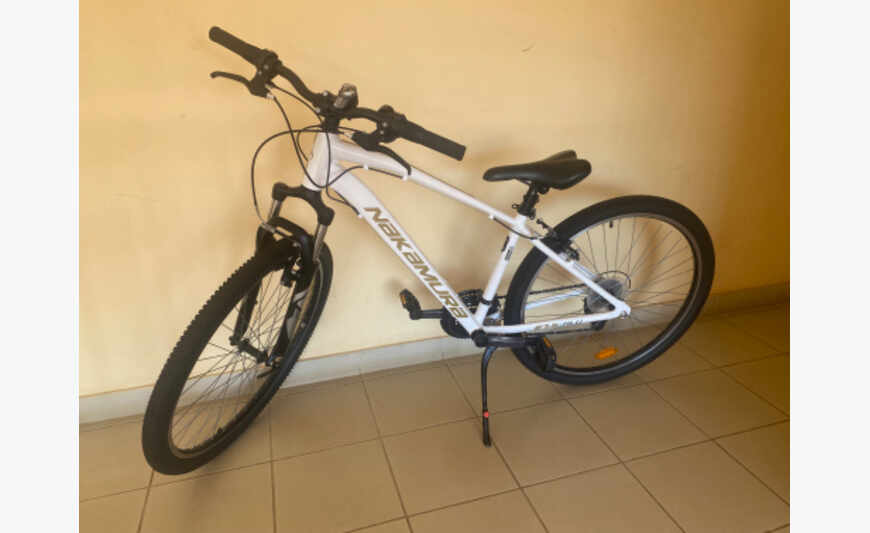 Vélo CLIFF 700 NAKAMURA Blanc/or (taille XS)