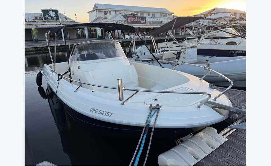 Bateau open Pacific Craft 670