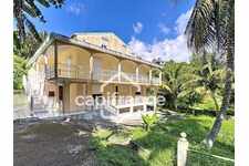 Grande Maison 2 Logements - Le Gosier (97180) - 280 m² Sur 1