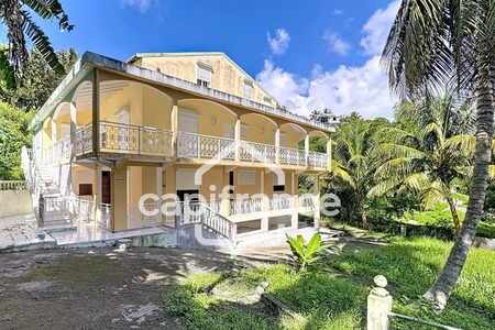 Grande Maison 2 Logements - Le Gosier (97180) - 280 m² Sur 1