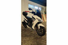 Scooter Aprilia SV160