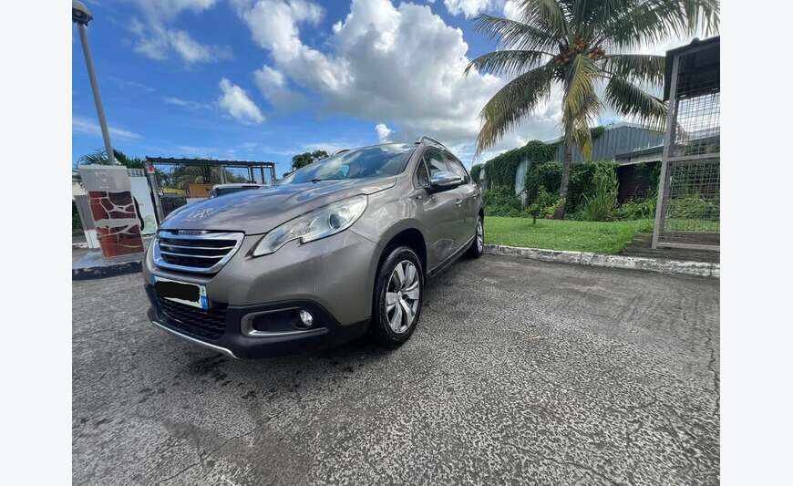 Peugeot 2008 Style Suv 29 000 km Ct ok Clim ok , négociable