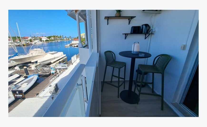 Studio raffiné avec vue imprenable sur le port de