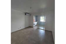 Studio avec terrasse - Remire-Montjoly - parking et cuisine