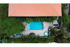 Résidence de 4 logements (T4, T3, T2, studio) avec piscine à