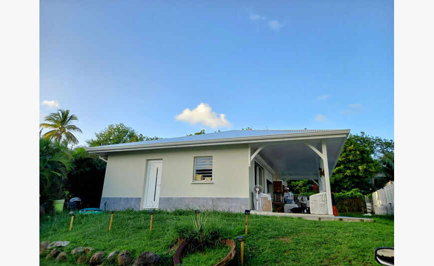 Maison 3 pièces récente sécurisé avec Jardin et grande